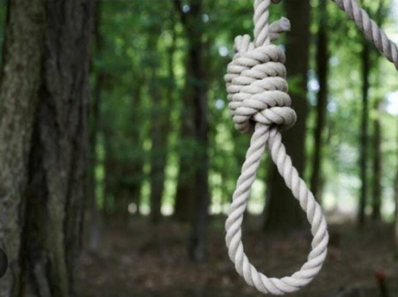 Hotel operator hanged to death