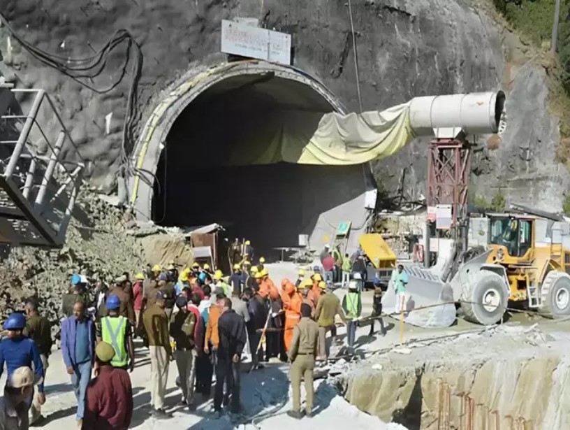 Family members talked to workers trapped in tunnel