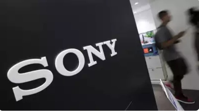 Experience Sony's best-in-class customer service for cameras and lenses