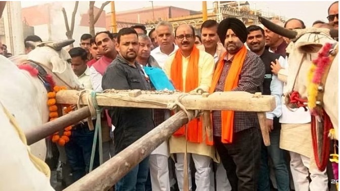 Uttam Sugar Mill's crushing season begins