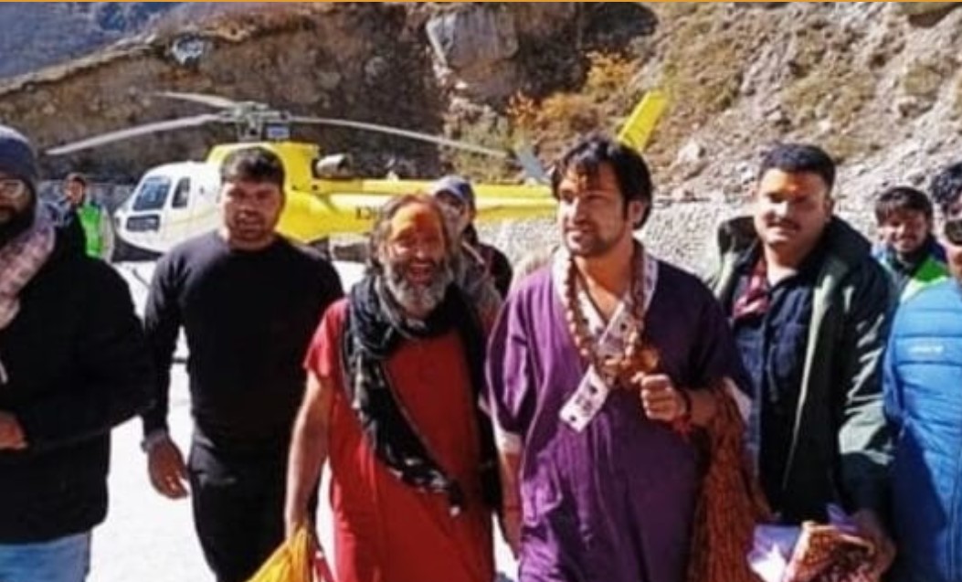 Pandit Dhirendra Shastri reached Shri Kedarnath Dham