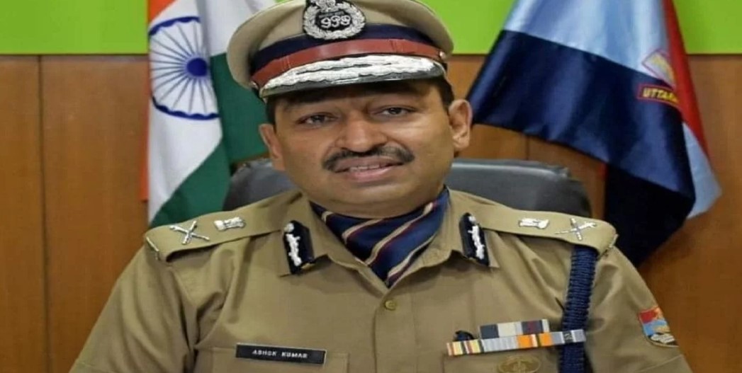 DGP gave instructions to quickly reveal the incident of robbery in Reliance Jewelery Showroom