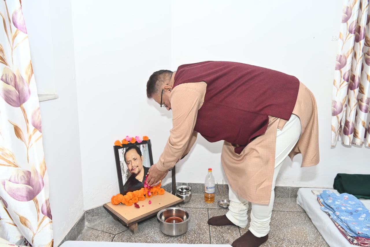 Soldier Welfare Minister Ganesh Joshi paying floral tributes on the sudden demise of DSC constable Kanwal Gurung posted at the Air Force base in Guwahati.