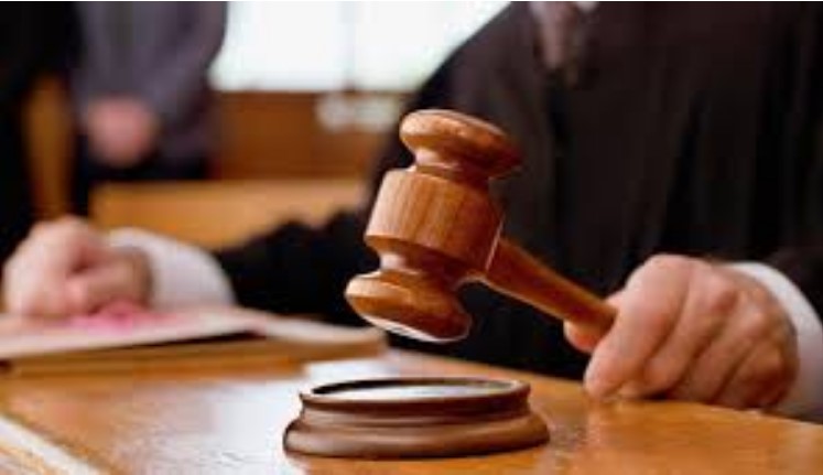 Case registered against three including outgoing mayor, BJP leader