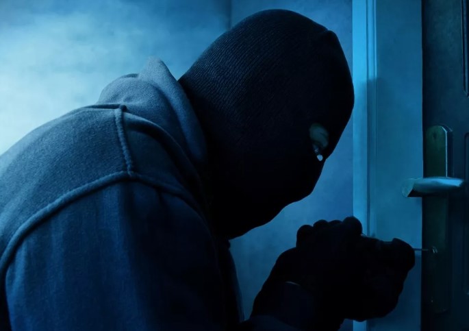 Investigation revealed: ATM robbers had a car with fake number plate