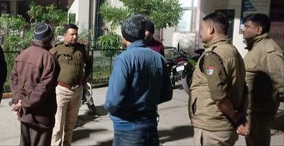 Masked miscreants shot the moneylender, he died