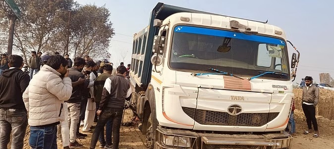 Dumper crushes cyclist, death
