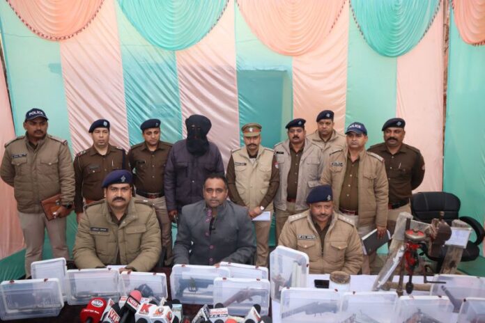 Illegal arms factory busted, one arrested