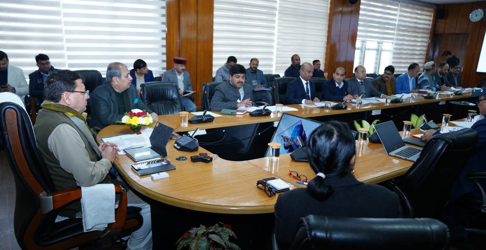 Work should be done expeditiously in the field of energy and alternative energy: CM