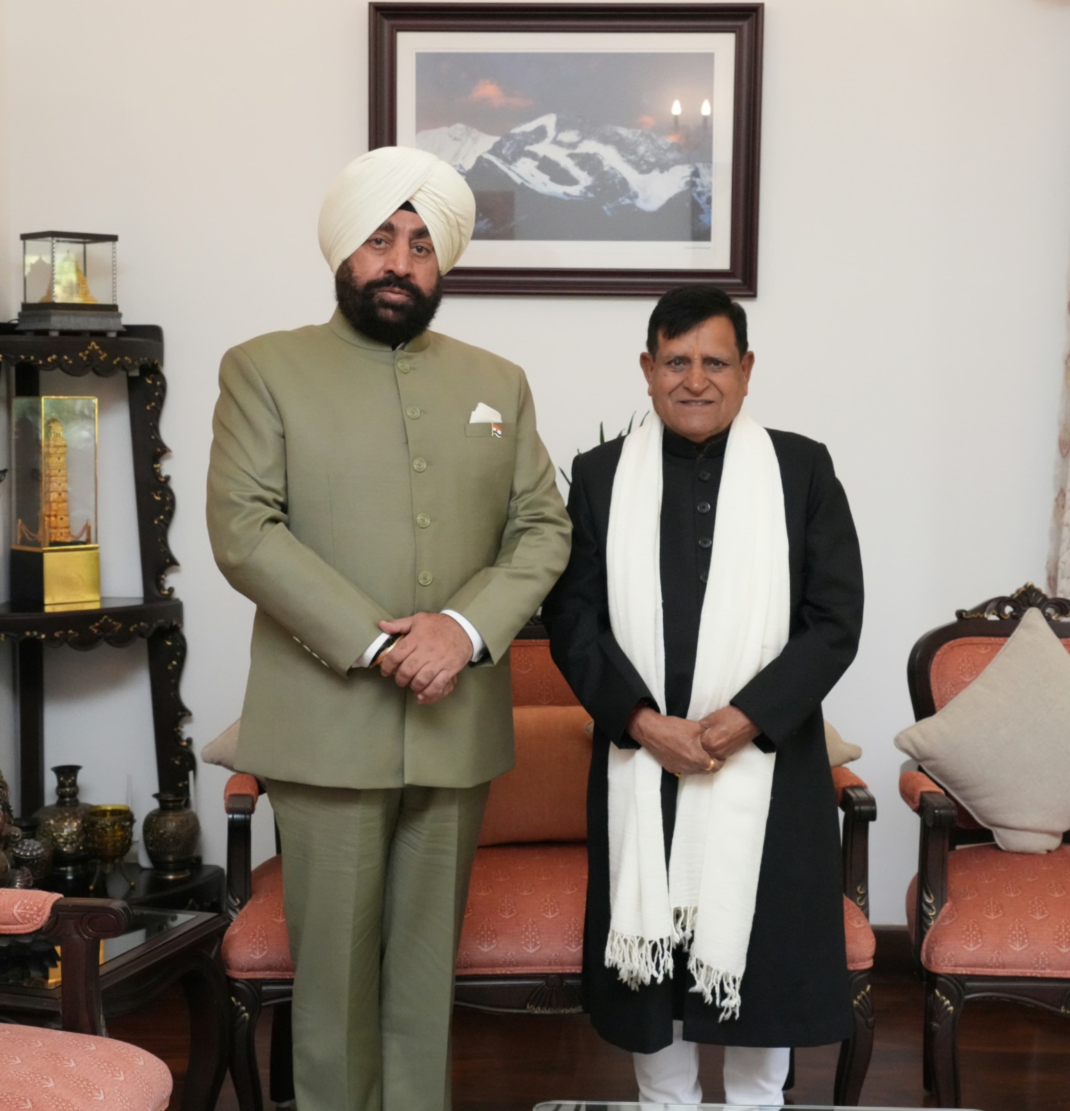 Astrologer Acharya Pandit Lekhraj Sharma met the Governor