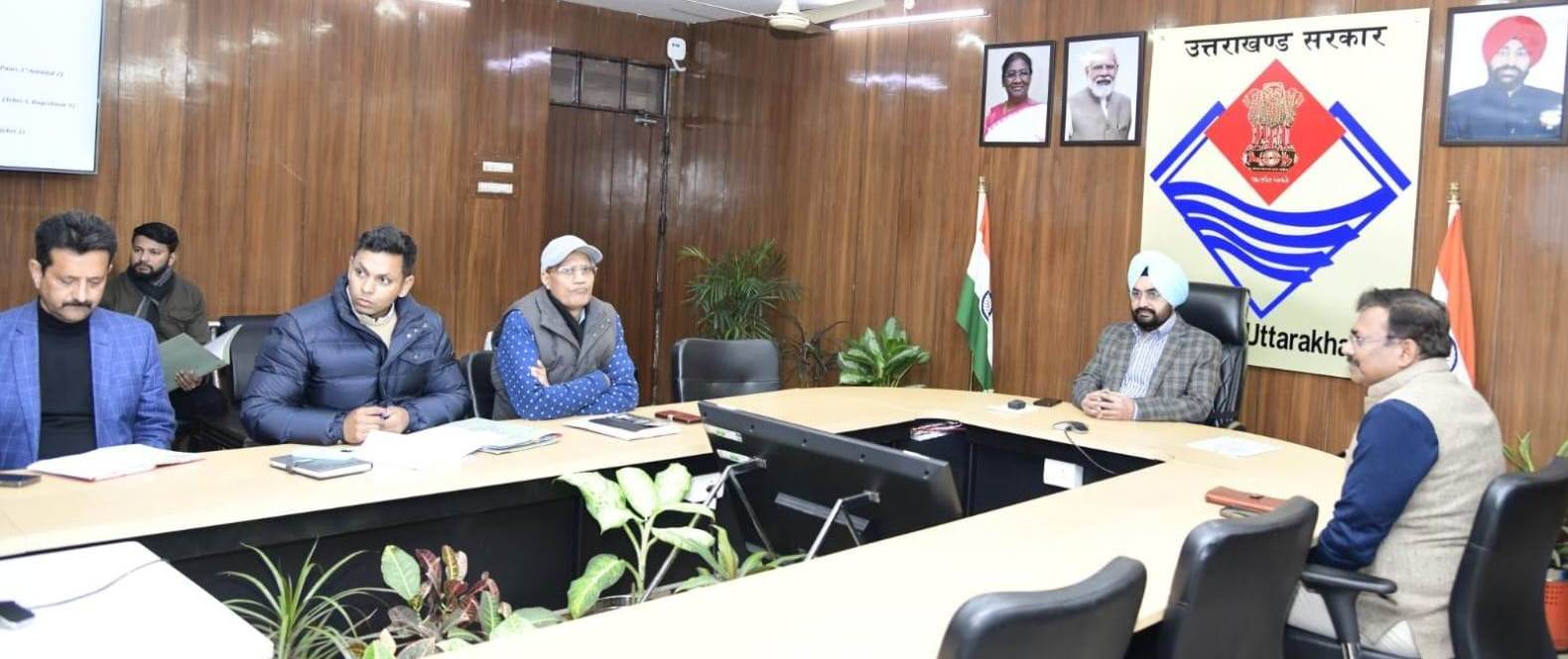  Chief Secretary reviewed the progress of all tunnels, automated and surface parking being built in the state.