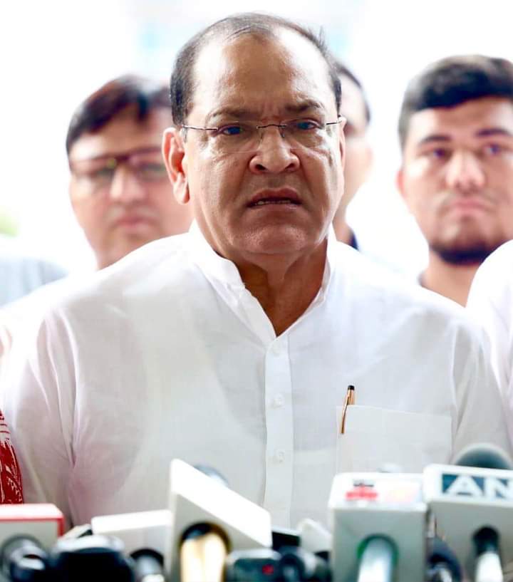 District Panchayat President of Chamoli was removed due to political hatred: Leader of Opposition