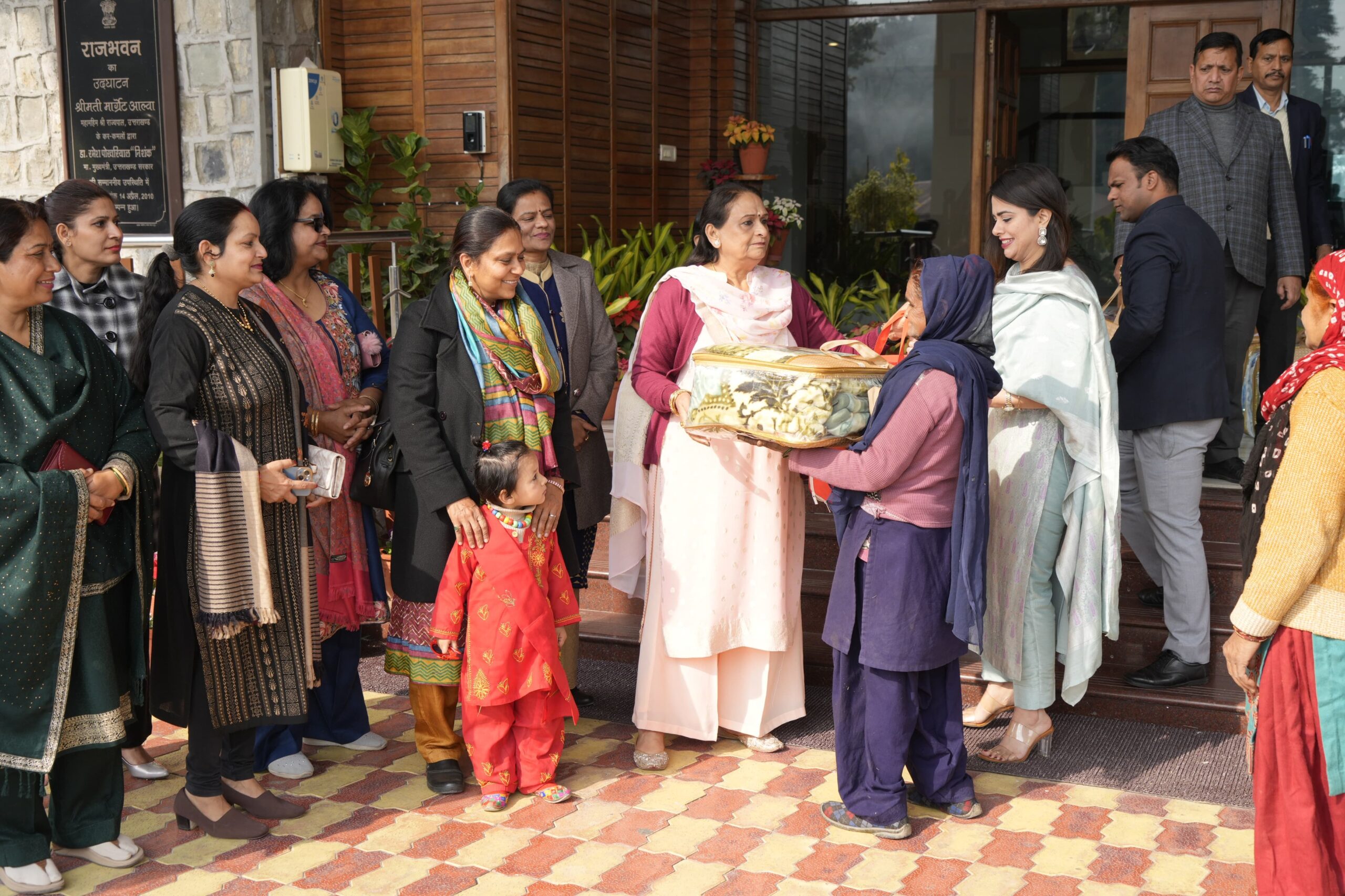 Blankets distributed to daily wage employees working in Raj Bhavan