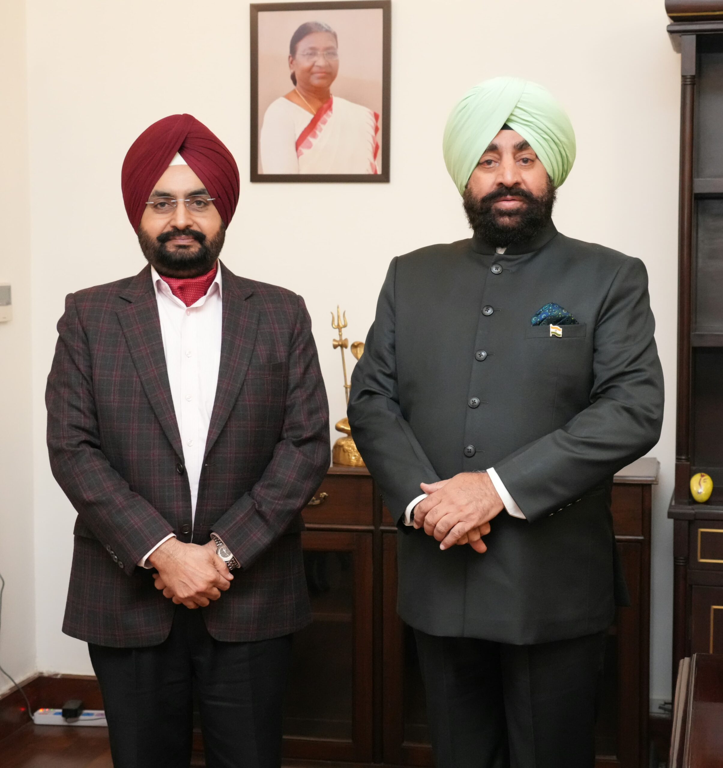 Chief Secretary met the Governor