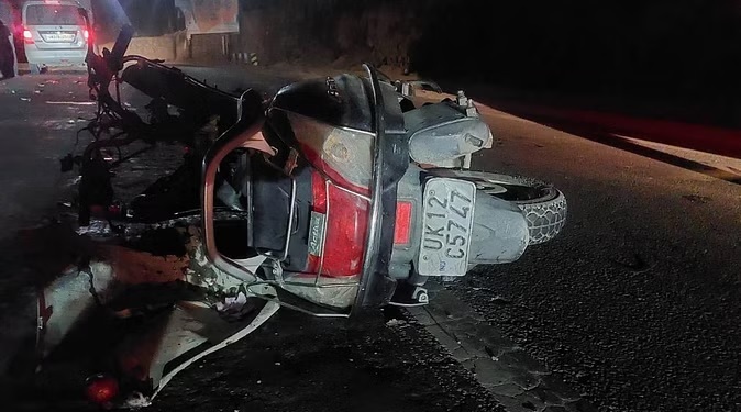 Car and scooter collide, teenager dies in accident
