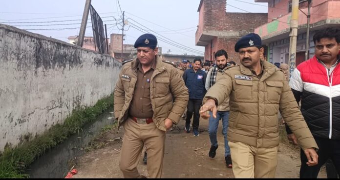 After killing a middle-aged man, he threw his body in the drain.