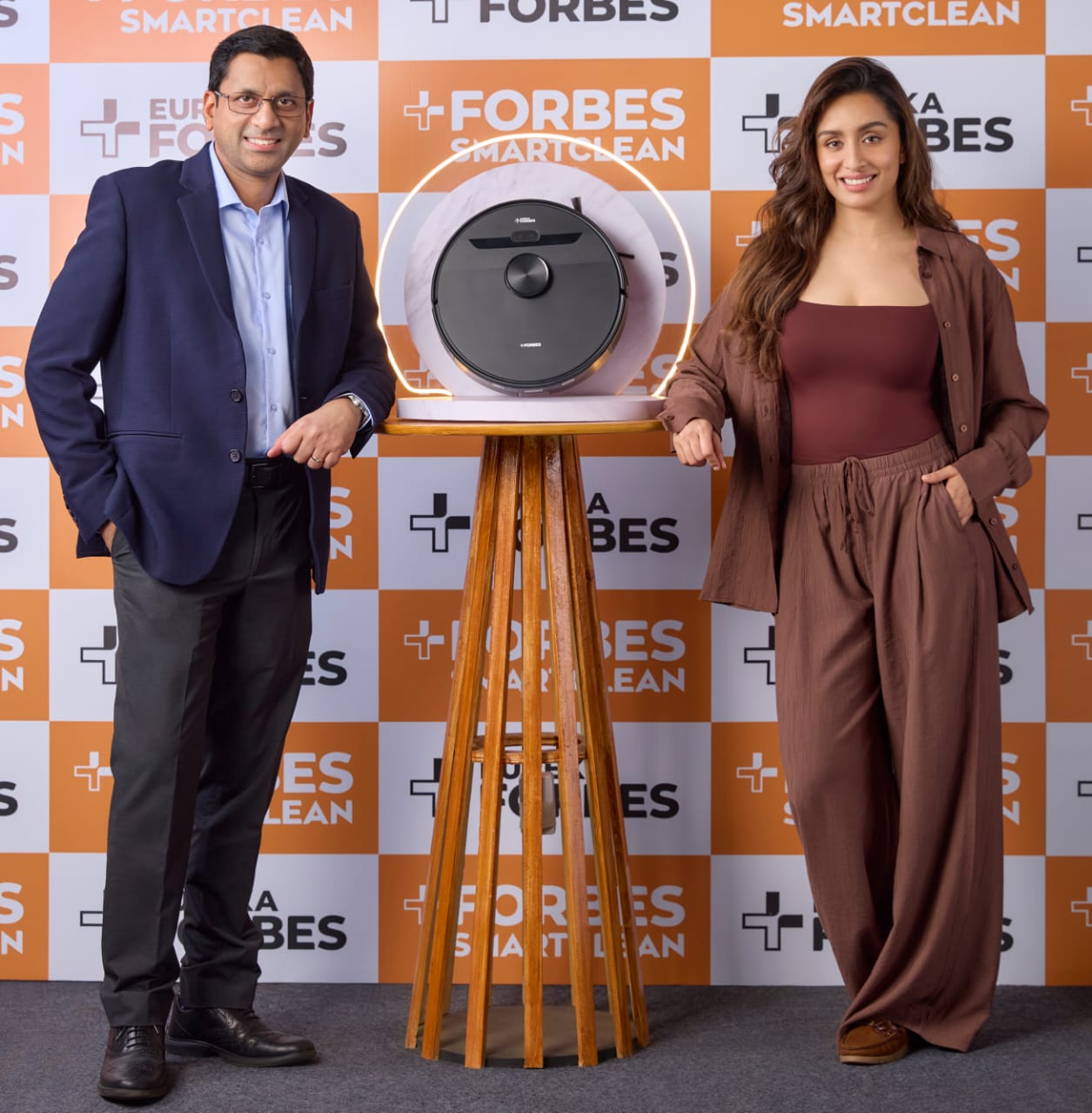 Eureka Forbes-Shraddha Kapoor promoting healthy living