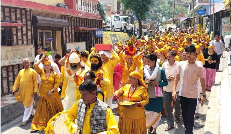 The grand inauguration of Shiv Mahapuran Katha Gyan Yagna with Kalash Shobha Yatra in Nainbag