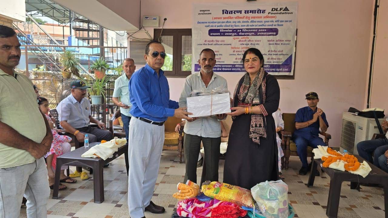 Relief material distributed to disaster-affected families in Saklana area in Raipur