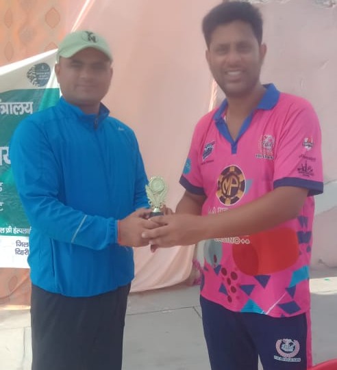 Mahadev Cricket Club Tournament: Devalsari Jakhnidhar wins convincingly, will clash with Bajrang 11 in the final