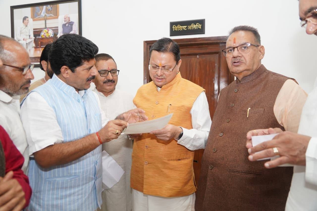 Rajesh Nautiyal met Chief Minister Dhami and raised the issue of including the Jaunpuri-Rawalta community in the Scheduled Tribe (ST) category.