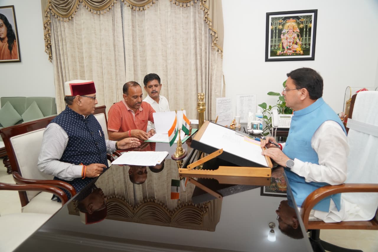 Discussion with the Chief Minister regarding the issues faced by farmers affected by the Lakhwar Dam